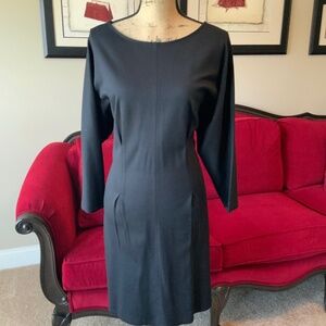 Minimalist Cute Black Express Dress with Long Sleeves!